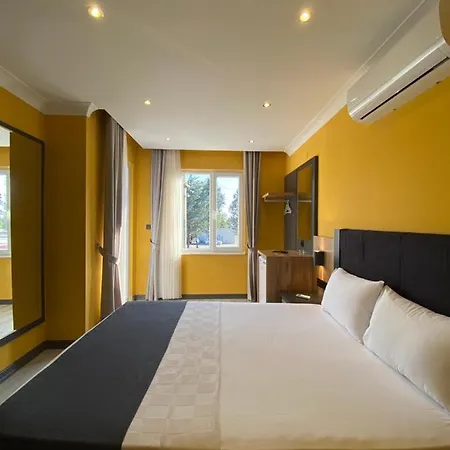 Roy Otel Akçay